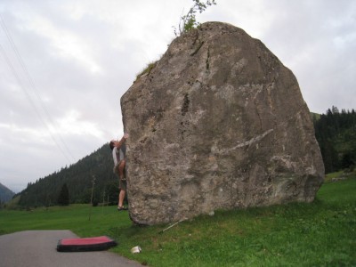 &amp;quot;Streetfighter&amp;quot; 6C - Der Boulder mit dem potentiel kürzestem Zustieg!